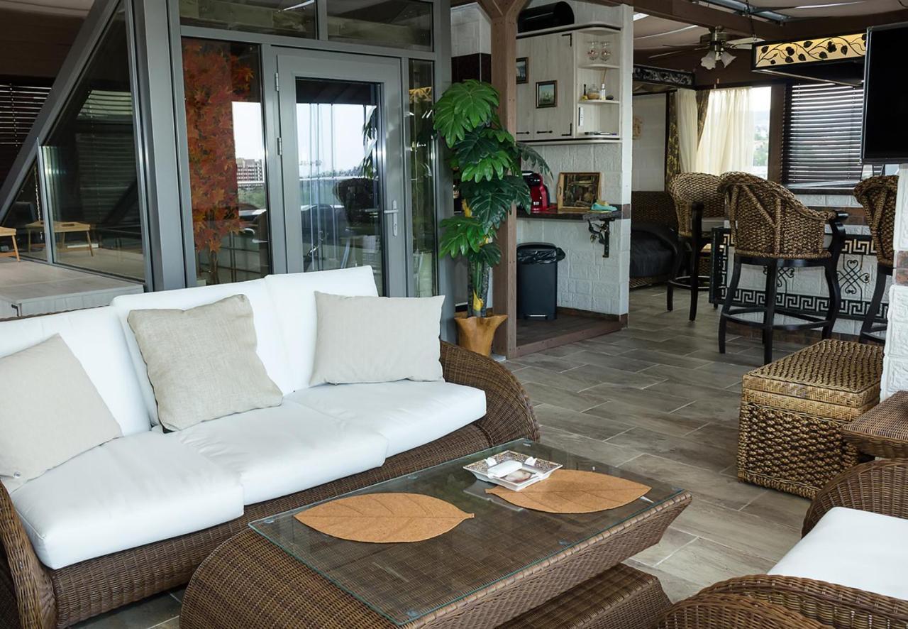 Ferienwohnung Under The Stars - Lux Penthouse With Pool And Terrace By Flat Mаnager Saints Constantine and Helena Exterior foto